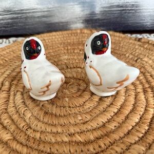Vintage Farmhouse Salt and Pepper Shakers Rooster Chicken
